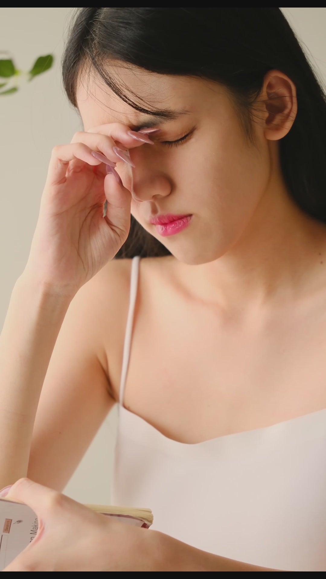 iREST EyeWell Relaxing Massager Video on How to Operate